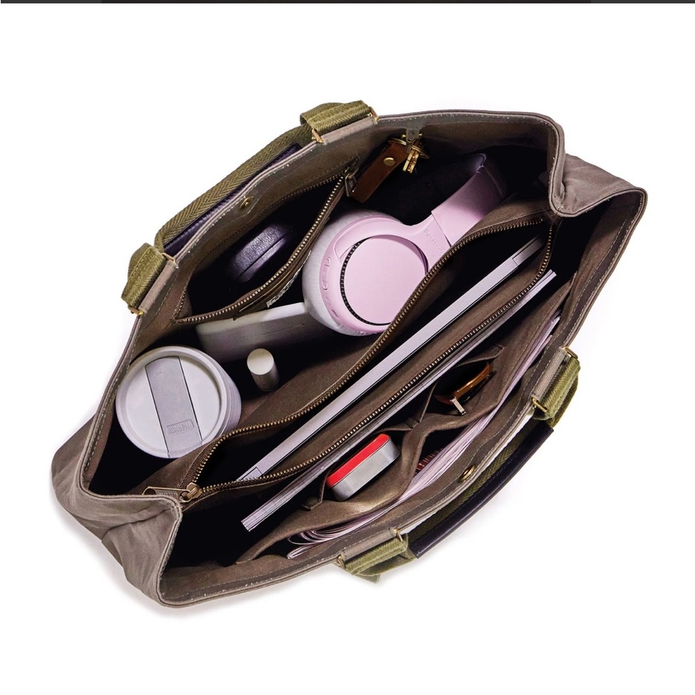 FEED Oversized Work Bag Largest Work Collection bag with 7 compartments. - Picture 4 of 16